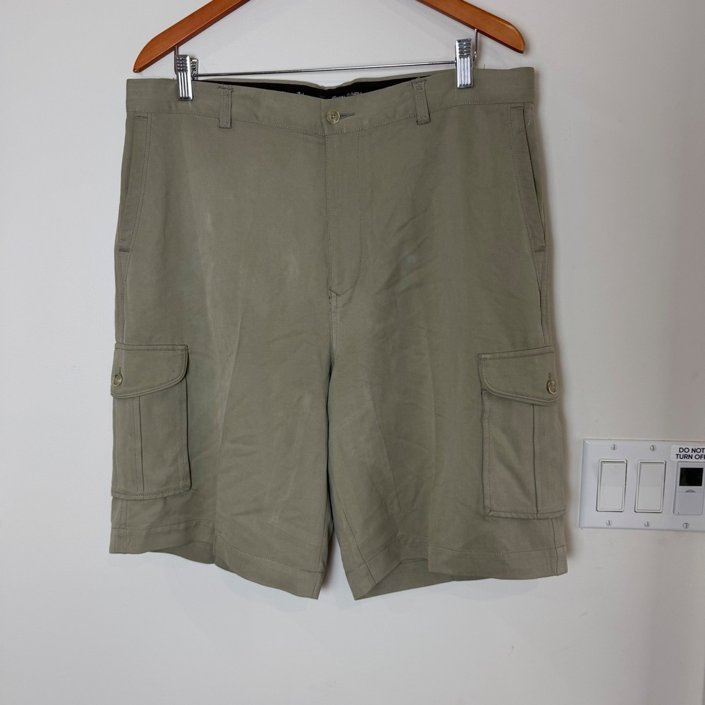 Tommy Bahama 100% Silk Relax Cargo Shorts Khaki Mens 36  Utility Resort Wear